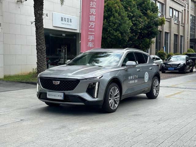 Cadillac GT4 2023 25T Premium