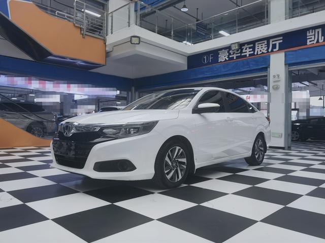 Sprinter 2019 180Turbo CVT Comfort Edition State V
