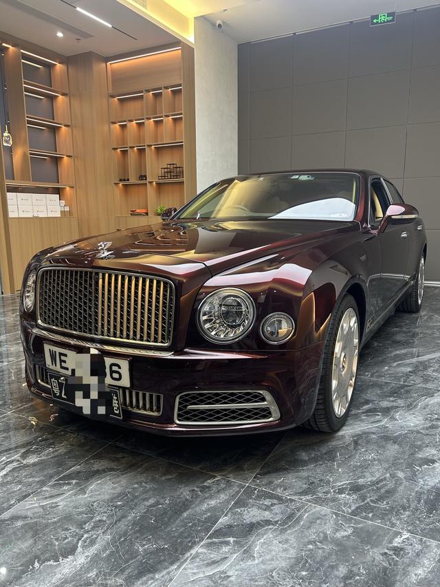 Mulsanne 2017 6.8T Long Wheelbase Edition