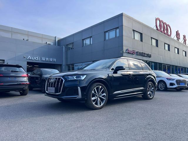 Audi Q7 2022 55 TFSI quattro S line Sport