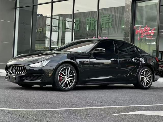 Ghibli 2019 3.0T 350Hp Standard Edition State VI