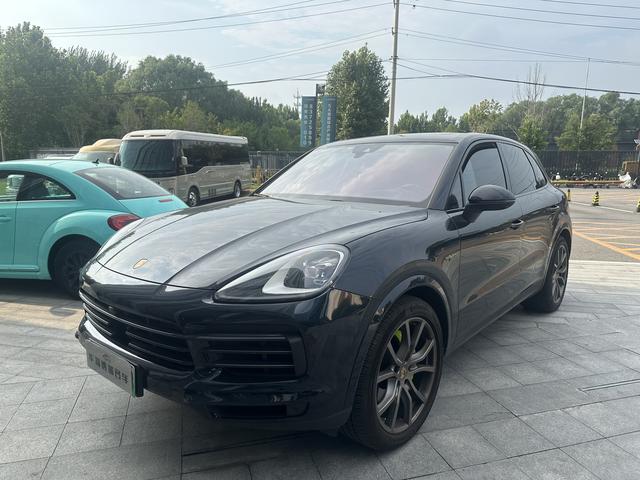 Cayenne E-Hybrid 2023 Cayenne E-Hybrid 2.0T Platinum