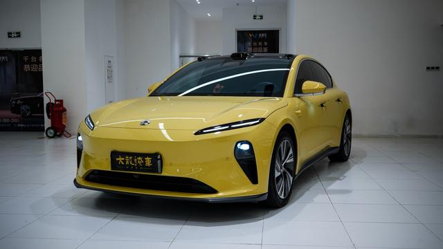 Azera ET5 2022 75kWh