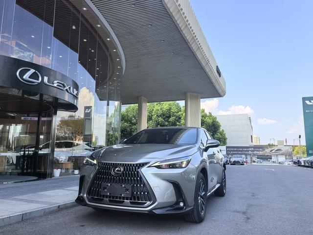 Lexus NX 2022 260 Front-Drive Genesis Edition