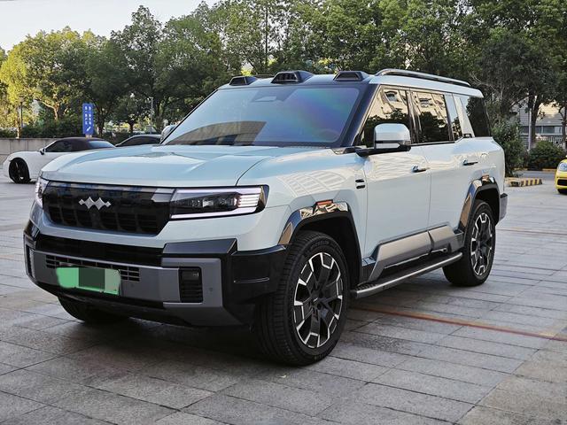 Leopard 8 2025 Zhiyong Deluxe Edition 7 Seats