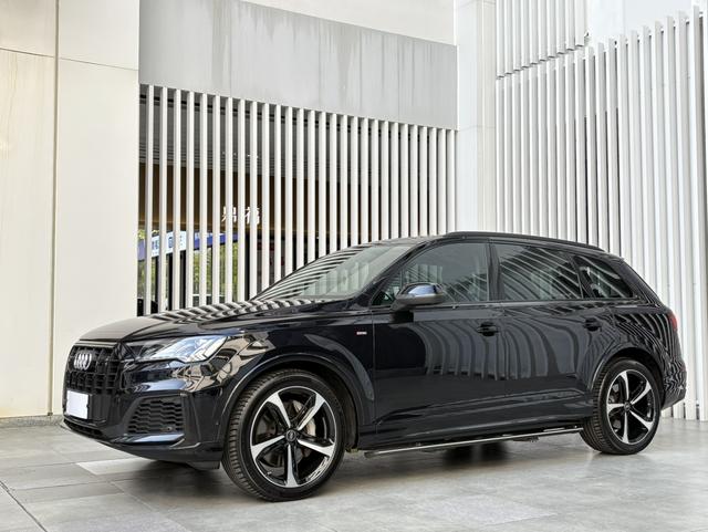 Audi Q7 2021 55 TFSI quattro S line Sport