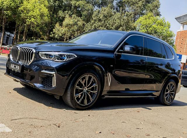 BMW X5 2022 Modified xDrive 30Li Premium M Sport Package