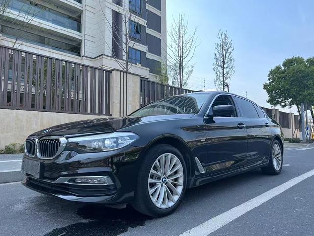 BMW 5 Series PHEV 2020 Mileage Upgrade 530Le Luxury Package