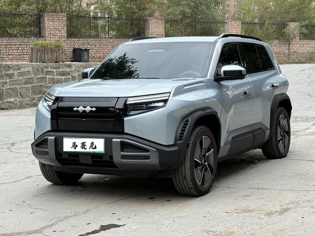 Titanium 3 2025 501KM four-wheel drive smart driving Max version