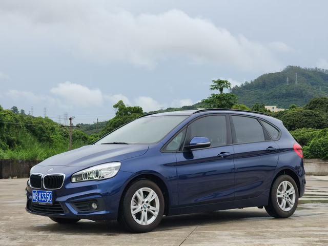 BMW 2 Series Wagon 2016 218i Leader
