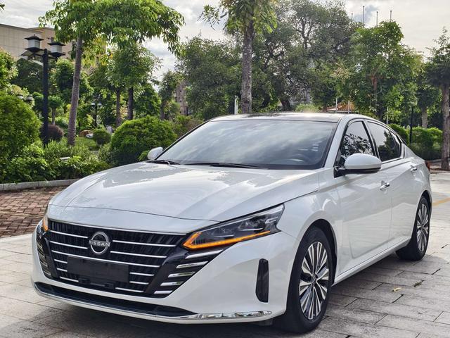 Teana 2022 2.0L XE Pure Edition