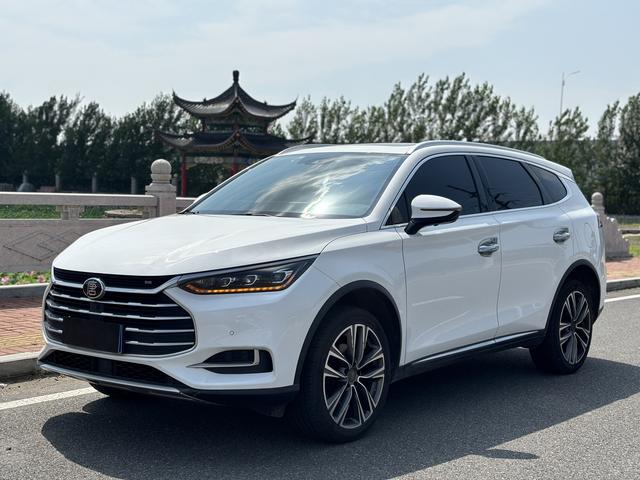 Tang 2018 model 2.0T automatic Zhilian Honor type 7-seater Country V