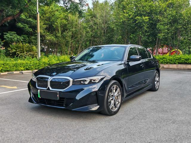 BMW i3 2023 eDrive 35 L