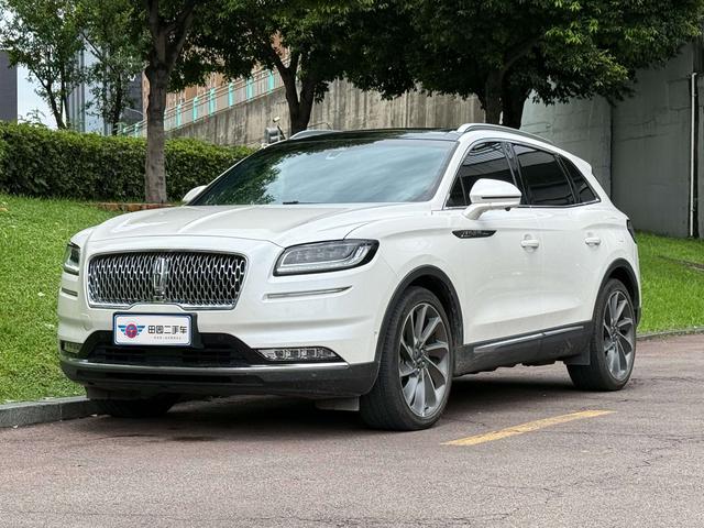 Voyager 2021 2.7T 4WD Premium