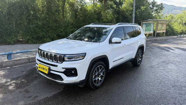 Grand Commander 2022 2.0T Two-wheel drive Deluxe Edition