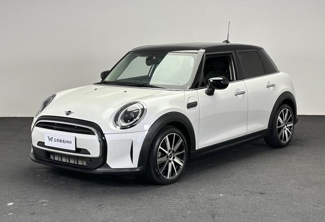 MINI 2023 1.5T COOPER Artist five-door version