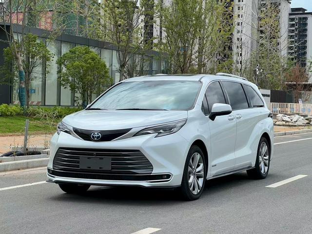 Saina 2023 Dual Engine 2.5L Premium Edition
