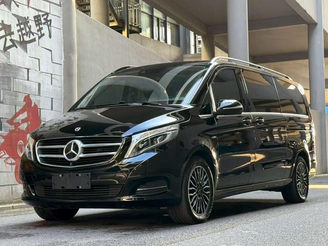 Mercedes-Benz V-Class 2017 V 260 L Premium Plus