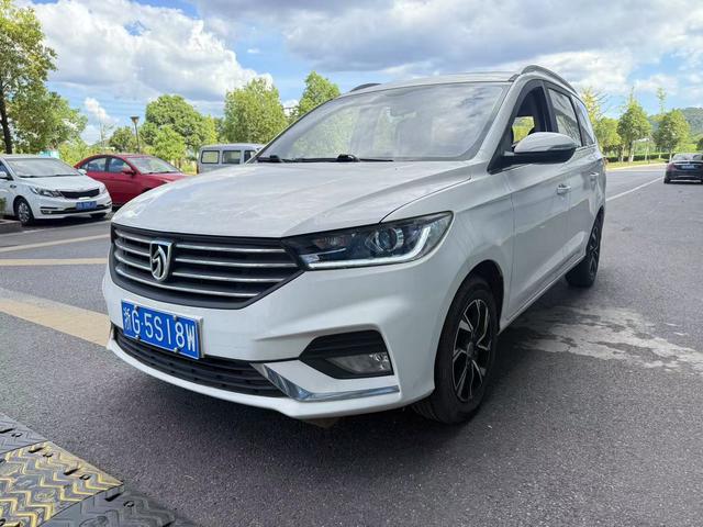 Baojun 360 2019 1.5L automatic luxury type