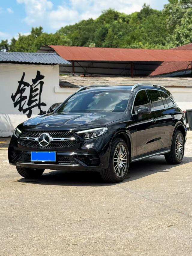 Mercedes-Benz GLC 2023 GLC 300 L 4MATIC Dynamic 5-Seater