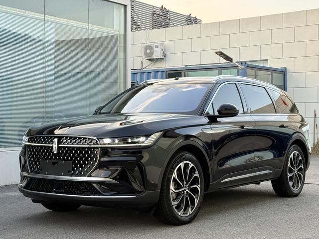 Voyager 2023 2.0T 4WD Premier