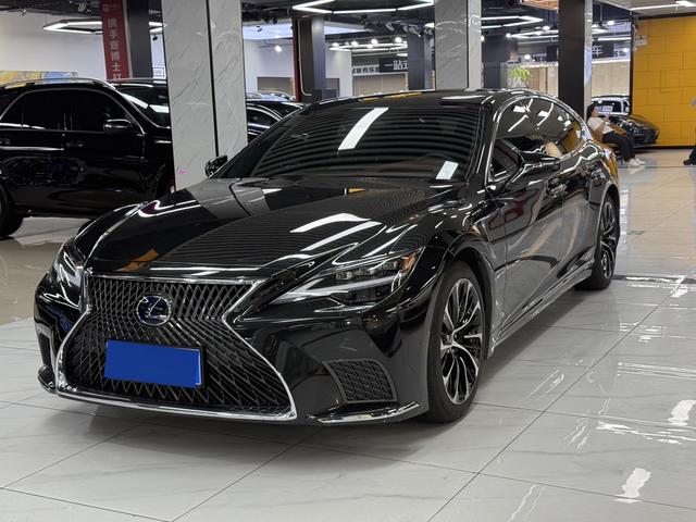 Lexus LS 2021 500h Executive Edition