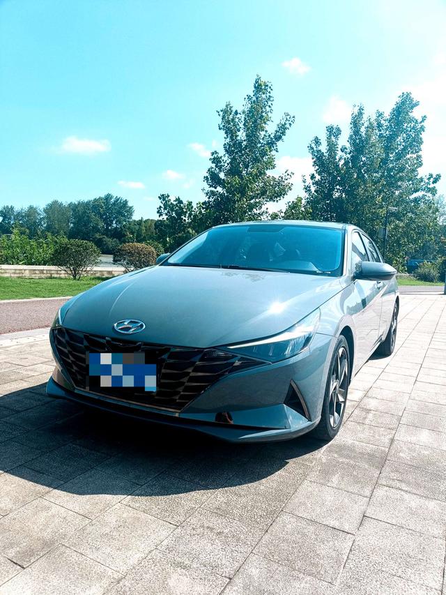 Elantra 2021 1.5L CVT TOP Signature Edition