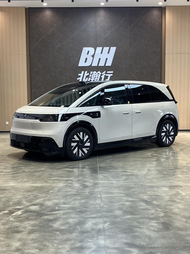 ZEEKR MIX 2025 102kWh long battery life Smart Driving version
