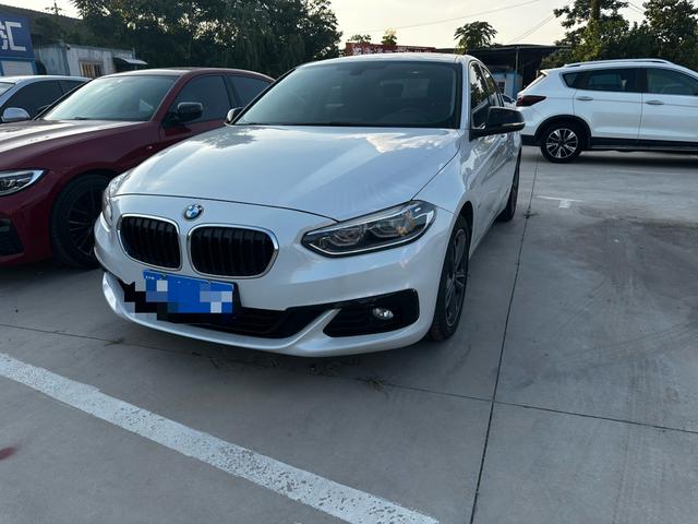 BMW 1 Series 2018 118i Sport