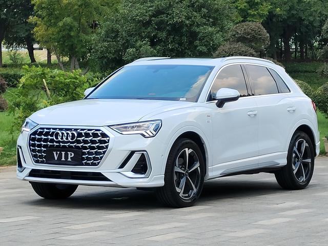 Audi Q3 2024 35 TFSI Stylish Dynamic