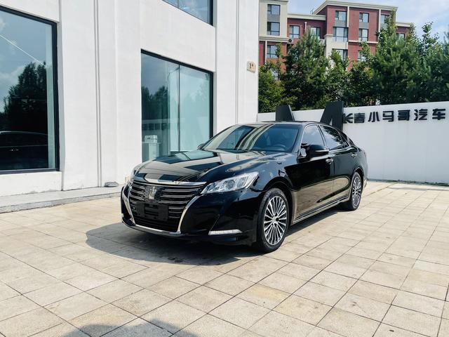 Crown 2018 2.0T Sport
