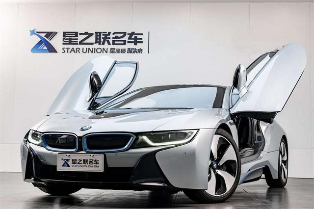 BMW i8 2014 Standard