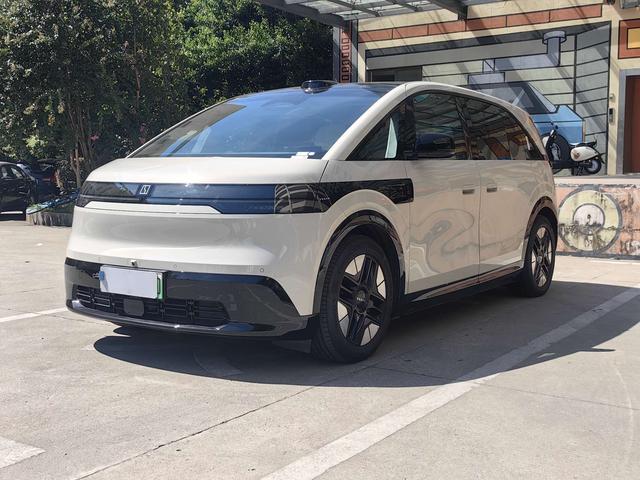ZEEKR MIX 2025 76kWh Smart Driving Version