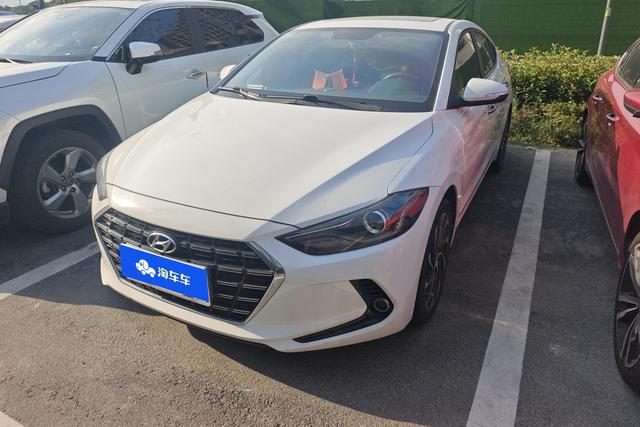 Leading the 2019 1.4T dual-clutch dazzling*dynamic type