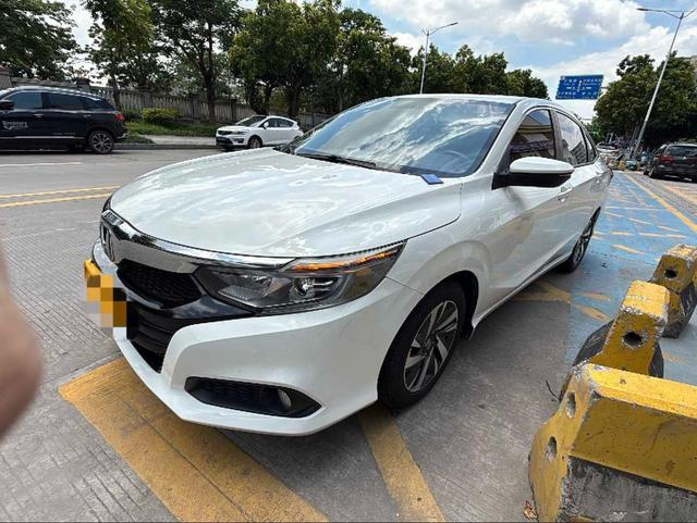 Sprinter 2019 180Turbo CVT Luxury Edition National VI