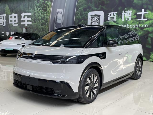 ZEEKR MIX 2025 102kWh long battery life Smart Driving version