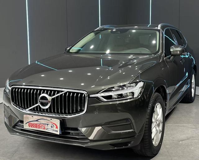 Volvo XC60 2018 T5 4WD Intelligent Edition