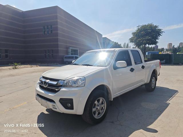 Fengjun 5 2021 2.4L gasoline four-wheel drive elite large double-row national VI 4K22D4M