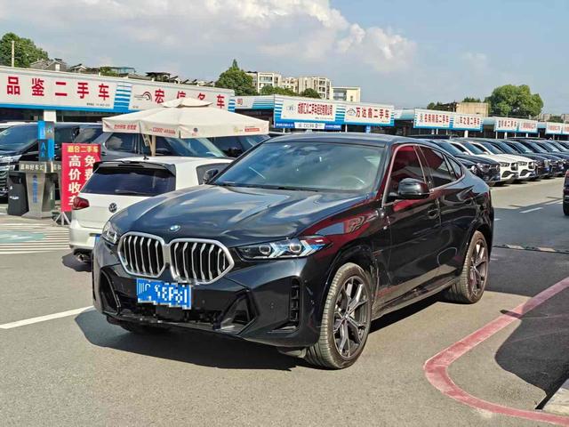 BMW X6 2023 xDrive40i M sports suit