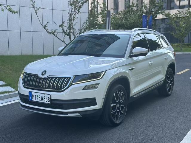 Kodiak 2019 model ZI330 5-seater two-wheel drive luxury premium edition Country V