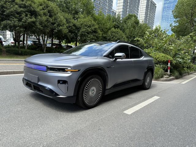 Changan Qiyuan E07 2024 pure electric 90kWh Ultra high-performance four-wheel drive