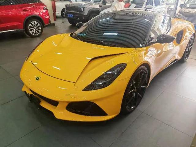 Emira 2022 model 2.0T L4 First Edition