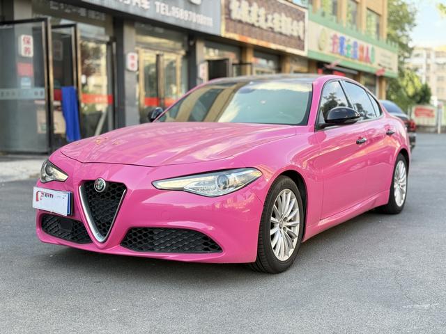 Giulia Giulia 2017 2.0T 200HP Elite