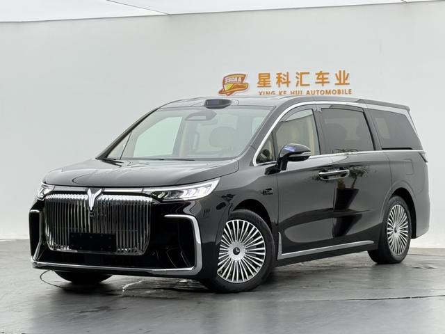 Lantu Dreamer PHEV 2025 Four-wheel drive Excellent Dry Version
