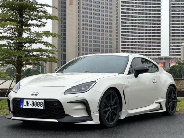 Toyota 86 2022 GR 86 2.4L manual basic type
