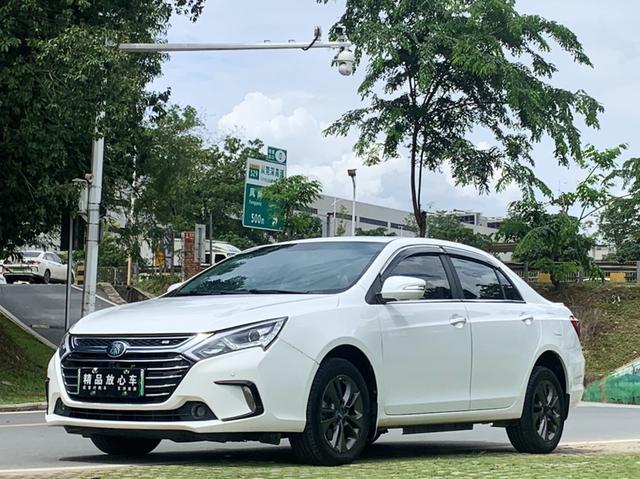 Qin DM 2017 1.5T Premium Model