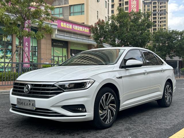 Sagitar 2022 200TSI DSG Beyond Edition