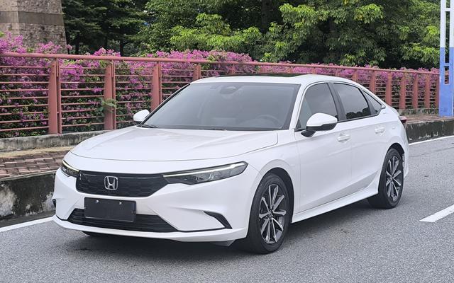 Type 2022 240TURBO CVT Luxury Edition