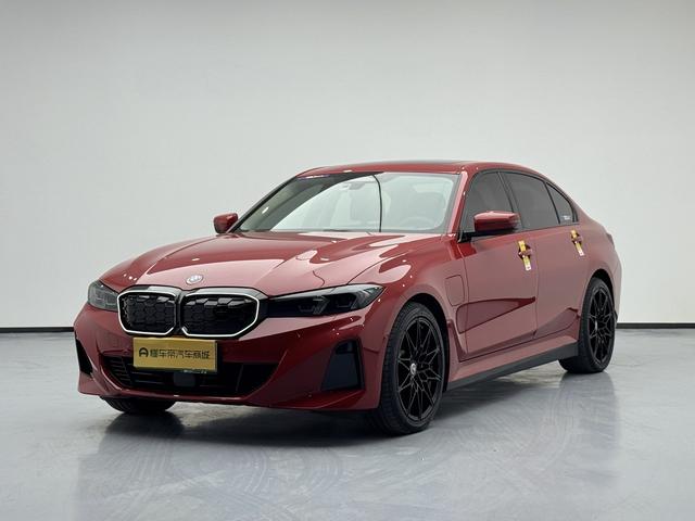 BMW i3 2022 eDrive 35 L