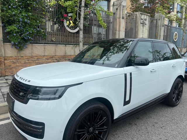 Range Rover 2025 model 3.0 L6 360PS Prosperity Edition